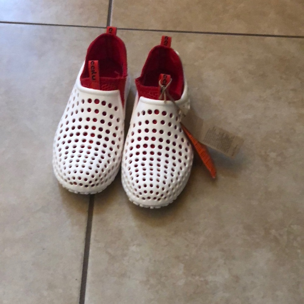 Shoes - Picture 3 of 3